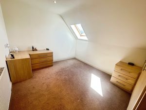 Bedroom 4- click for photo gallery